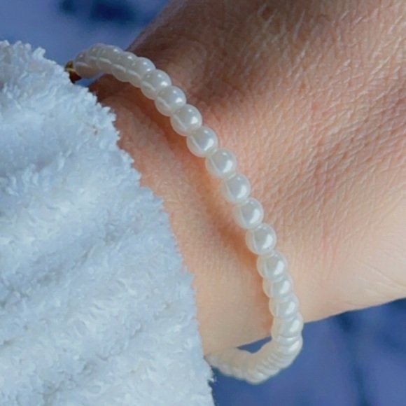 Pearl and 24k Gold Vermeil Bracelet - Picture 10 of 10